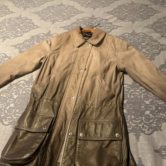 Barbour Range Rover Collection Coat - Picture 7 of 9